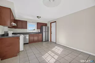 27 Manila Ave, Woodbridge, CT 06525 - Photo 8