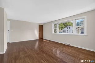 27 Manila Ave, Woodbridge, CT 06525 - Photo 24