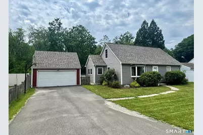 5 Bethpage Drive, Bethel, CT 06801 - Photo 4