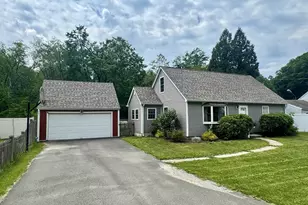 5 Bethpage Dr, Bethel, CT 06801 - Photo 4