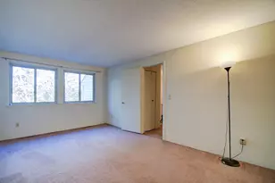 2 Meeting House Rd, Stratford, CT 06614 - Photo 18