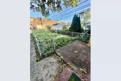 28 Court B #Building 21, Bridgeport, CT 06610 - Photo 16