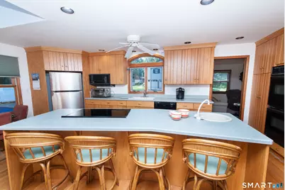 39 Hunters Ridge Road, Shelton, CT 06484 - Photo 8