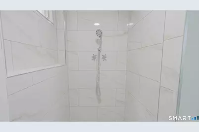 24 Sunfield Circle, Waterbury, CT 06708 - Photo 20