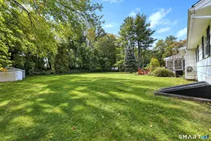 30 Chalon Rd, Trumbull, CT 06611 - Photo 32