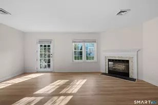 378 Meridian St Ext, Groton, CT 06340 - Photo 8
