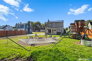 17 Pearl St, Windsor Locks, CT 06096 - Photo 4