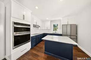 15 Ridgeway St, Stamford, CT 06907 - Photo 8
