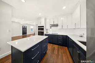 15 Ridgeway St, Stamford, CT 06907 - Photo 4