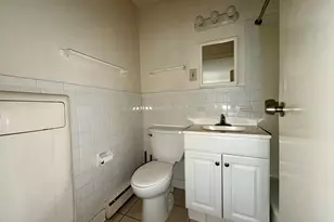 155 Wayne St, Bridgeport, CT 06606 - Photo 6