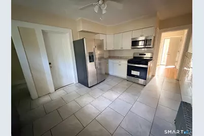 540 Clinton Avenue #2, Bridgeport, CT 06605 - Photo 12