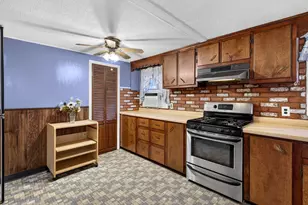 210 Iron St, Ledyard, CT 06339 - Photo 12
