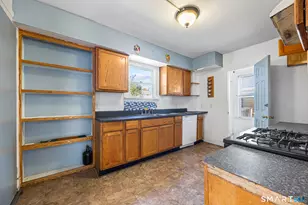 113 Court St, West Haven, CT 06516 - Photo 10