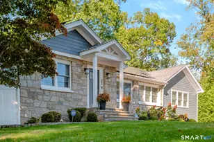 33 Rocky Ridge Dr, Trumbull, CT 06611 - Photo 4