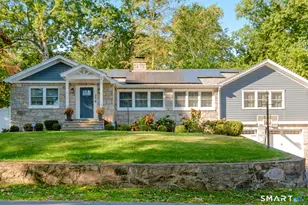 33 Rocky Ridge Dr, Trumbull, CT 06611 - Photo 1