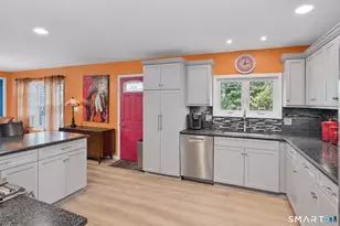 14 Moody Ln, Danbury, CT 06811 - Photo 10