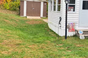 9 Grandview Cir, Mansfield, CT 06268 - Photo 2