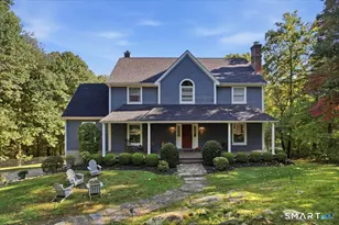 46 Bloomer Rd, Ridgefield, CT 06877 - Photo 2