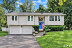 17 Pier Ct, Milford, CT 06460 - Photo 2