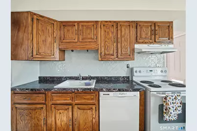 76 Great Circle Road, West Haven, CT 06516 - Photo 10