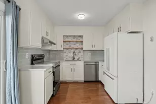 31 Betts Pl, Norwalk, CT 06855 - Photo 1