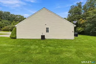 25 River Walk Dr, Brooklyn, CT 06234 - Photo 38