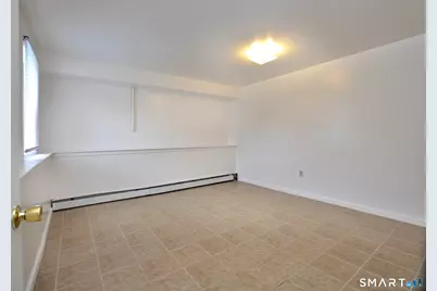 1681 Litchfield Turnpike #1, Woodbridge, CT 06525 - Photo 8