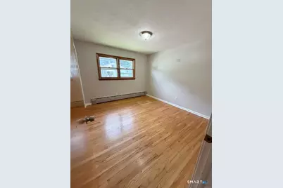 348 Oak Street, Waterbury, CT 06705 - Photo 6