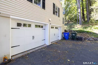 21 Saddle Ridge Drive, Simsbury, CT 06092 - Photo 32