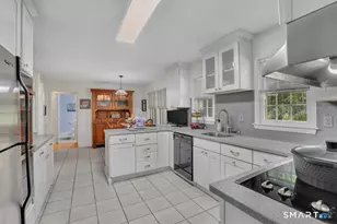 115 Southwind Rd, Waterbury, CT 06708 - Photo 10