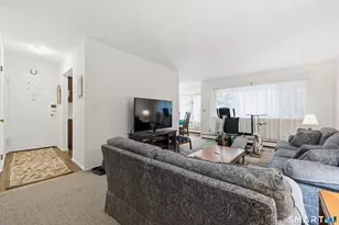 200 Woodmont Ave, Bridgeport, CT 06606 - Photo 12