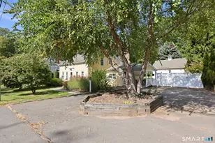 113 Spring St, Manchester, CT 06040 - Photo 2