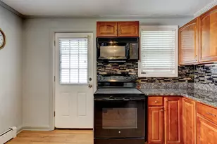 44 Brook St, Newington, CT 06111 - Photo 10