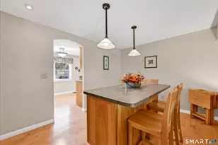 22 Metacomet Dr, Meriden, CT 06450 - Photo 10