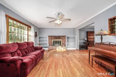 9 Kendall Terrace East, Danbury, CT 06811 - Photo 4