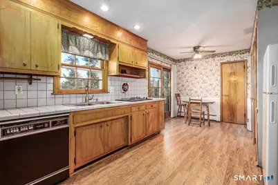 9 Kendall Terrace East, Danbury, CT 06811 - Photo 10