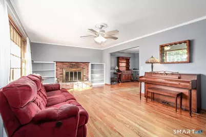 9 Kendall Terrace East, Danbury, CT 06811 - Photo 2