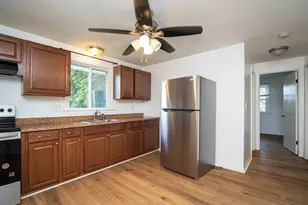 38 Mettler St, Woodbridge, CT 06525 - Photo 8