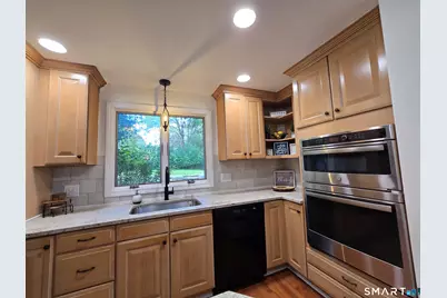 200 Forest Ridge Road, Waterbury, CT 06708 - Photo 6