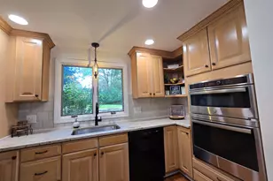 200 Forest Ridge Rd, Waterbury, CT 06708 - Photo 6