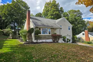 200 Forest Ridge Rd, Waterbury, CT 06708 - Photo 2