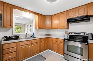 43 Hang Dog Ln, Wethersfield, CT 06109 - Photo 18