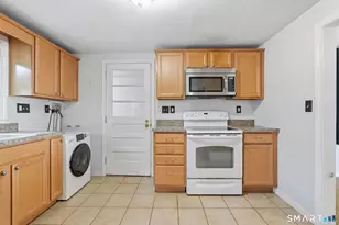 234 Woodycrest Dr, East Hartford, CT 06118 - Photo 8