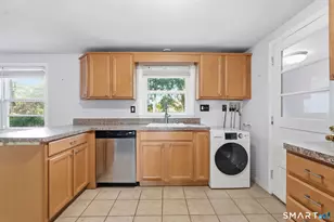234 Woodycrest Dr, East Hartford, CT 06118 - Photo 6