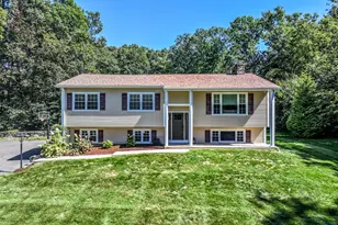 31 Deer Run Rd, Brookfield, CT 06804 - Photo 2