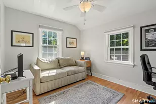 35 Beardsley Pkwy, Trumbull, CT 06611 - Photo 20