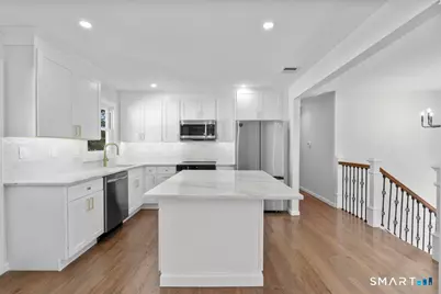 5-A Circle Drive, East Haven, CT 06512 - Photo 4