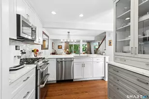 40 Ettl Ln, Greenwich, CT 06831 - Photo 12