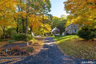 30 Green Woods Ln, Farmington, CT 06085 - Photo 2
