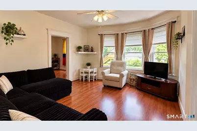 246 Front Avenue, West Haven, CT 06516 - Photo 2